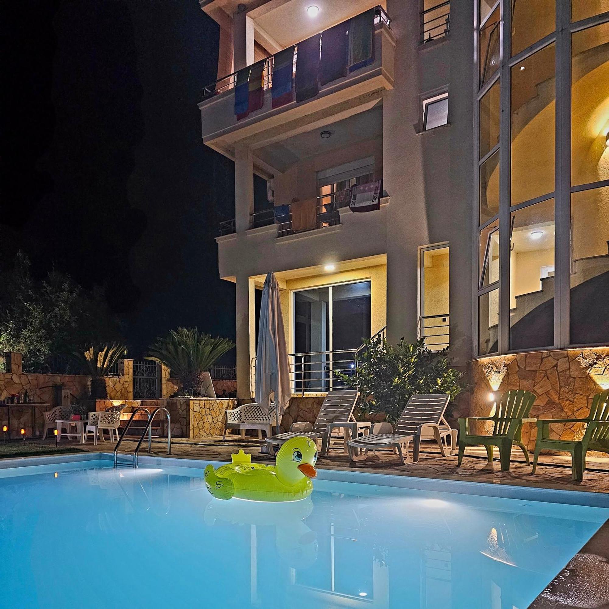 Kopernikus Apartments Улцинь Экстерьер фото