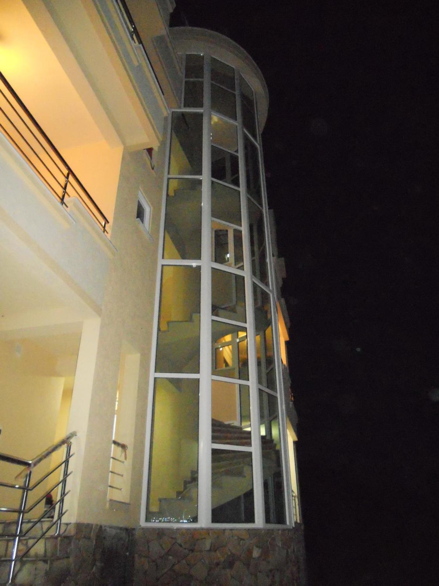 Kopernikus Apartments Улцинь Экстерьер фото